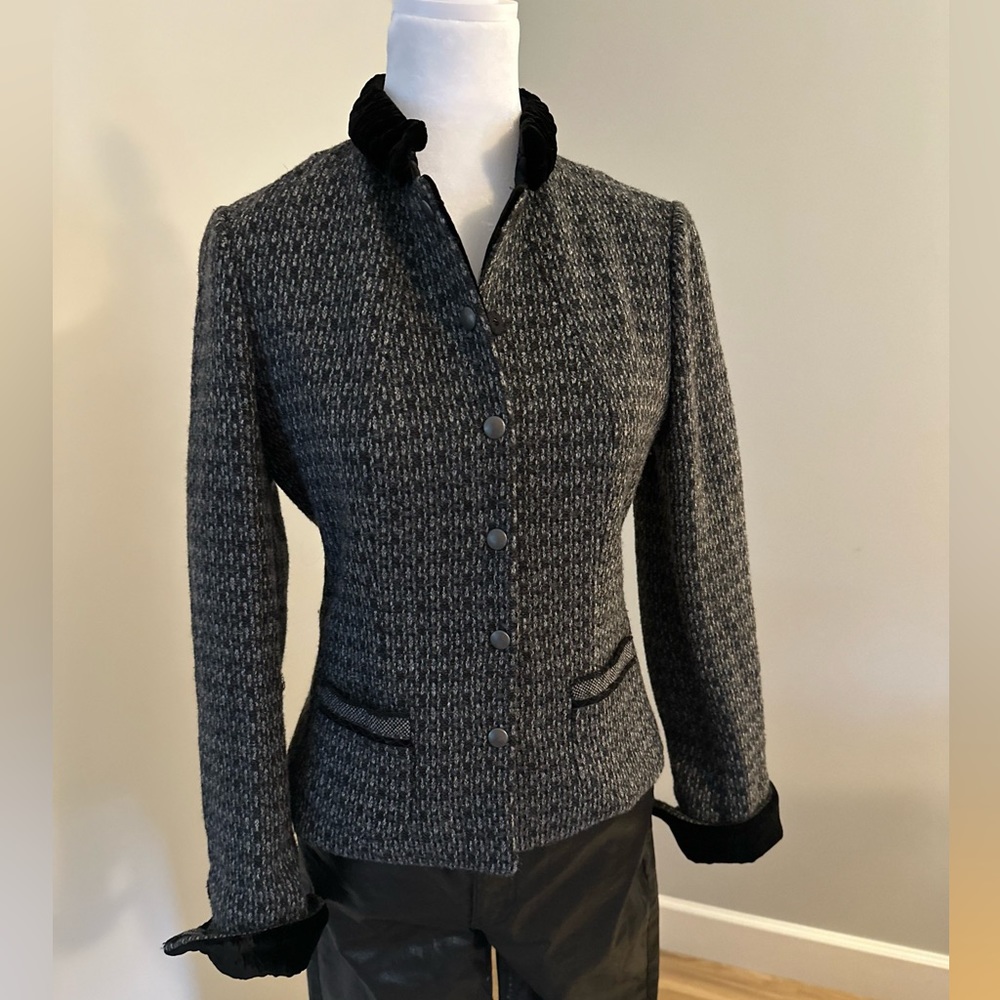 Tahari tweed and velvet accent blazer